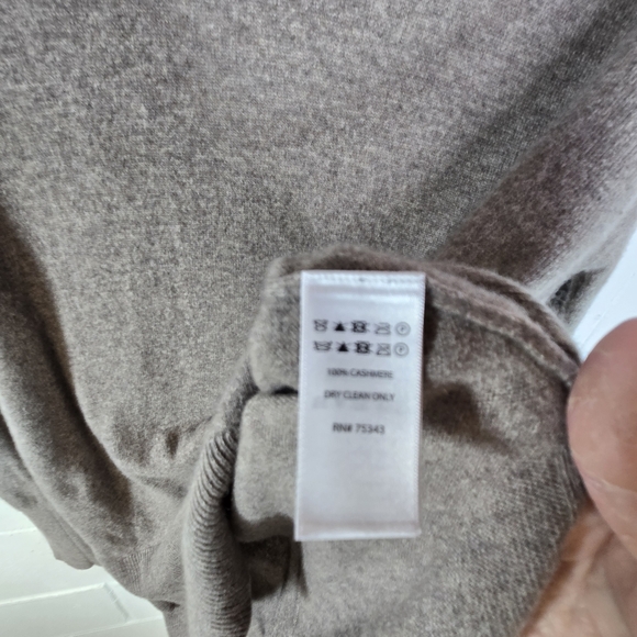 Tahari Pure Cashmere Cowl Neck Hi Low Sweater - Picture 4 of 11